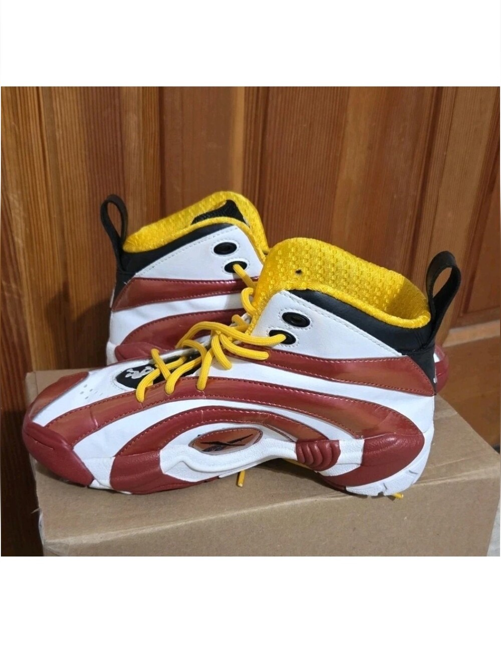 Reebok Shaqnosis OG Miami Heat Black/Yellow/Red/White Youth 4‎ unused condition